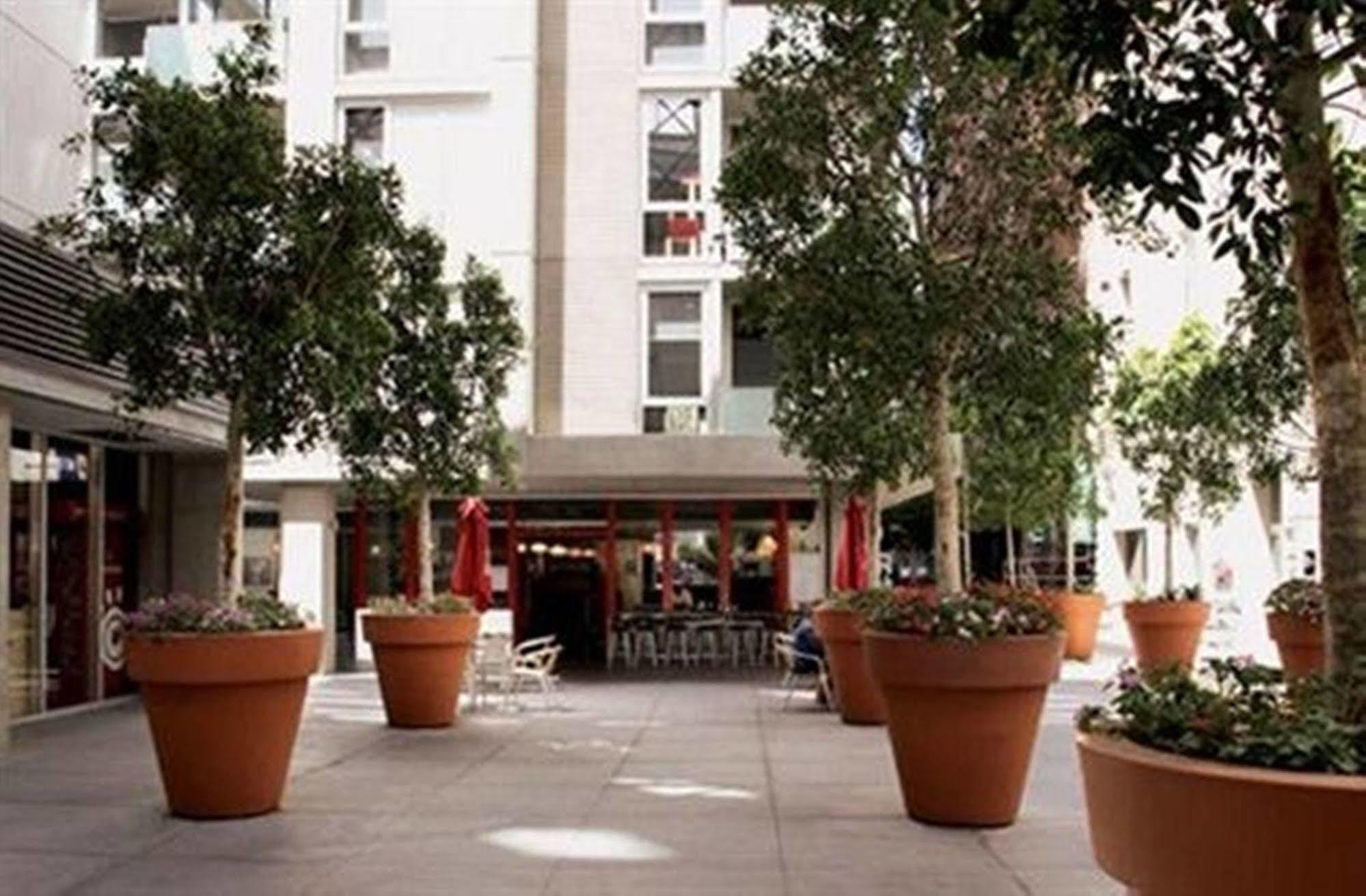 Tribeca Serviced Apartments Мельбурн Екстер'єр фото